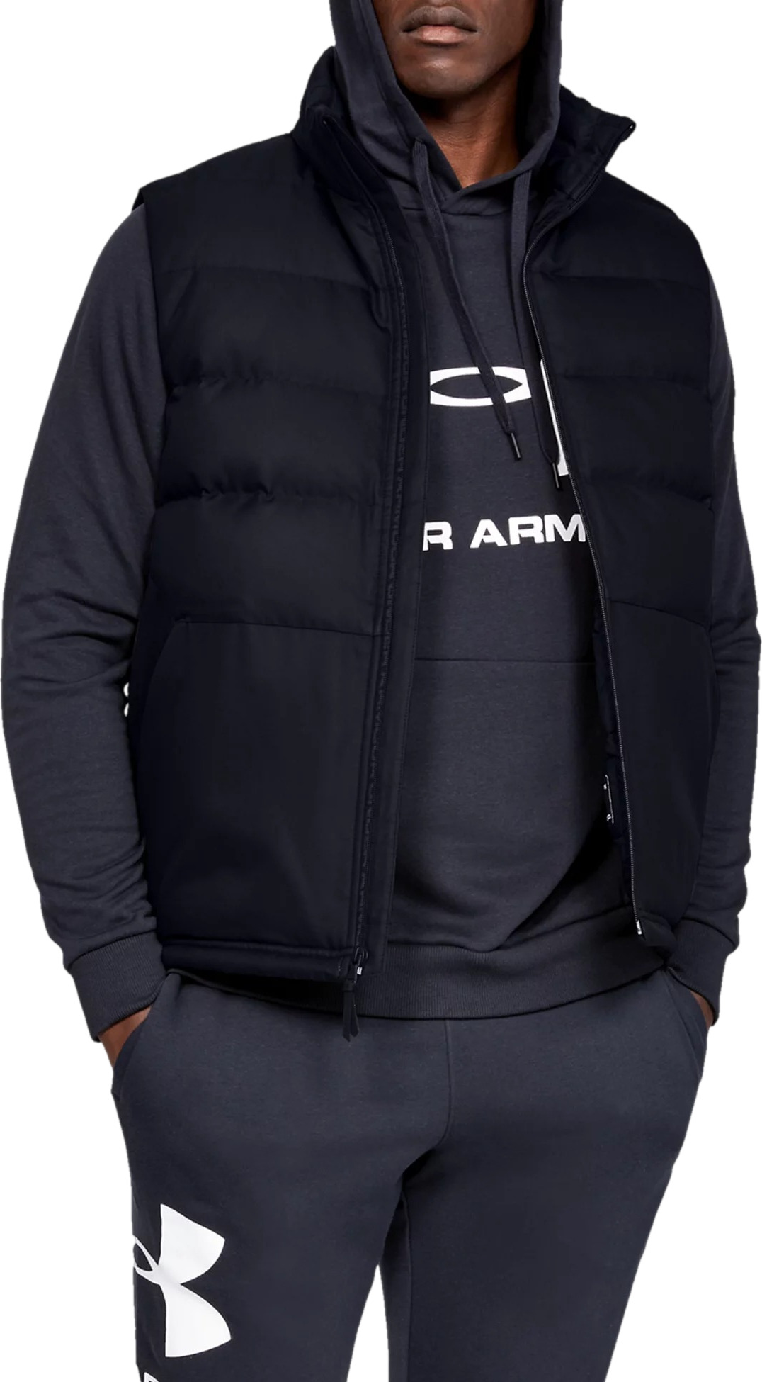 

Утепленный жилет мужской Under Armour 1342703 черный SM, 1342703