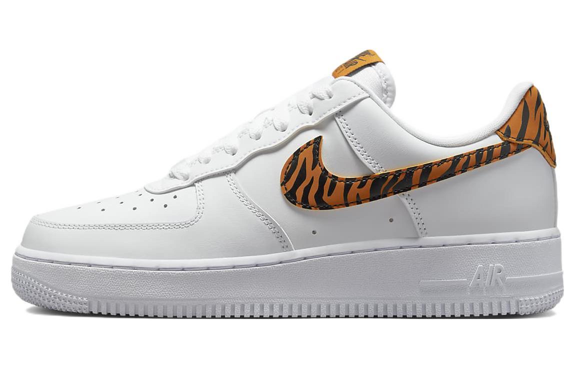 

Кеды унисекс Nike Air Force 1 '07 белые 38.5 EU, Белый, Air Force 1 '07