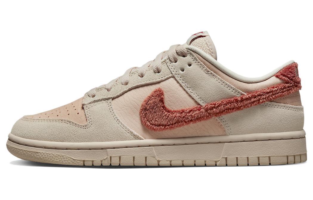 

Кеды унисекс Nike Dunk Low Terry Swoosh бежевые 43 EU, Бежевый, Dunk Low Terry Swoosh