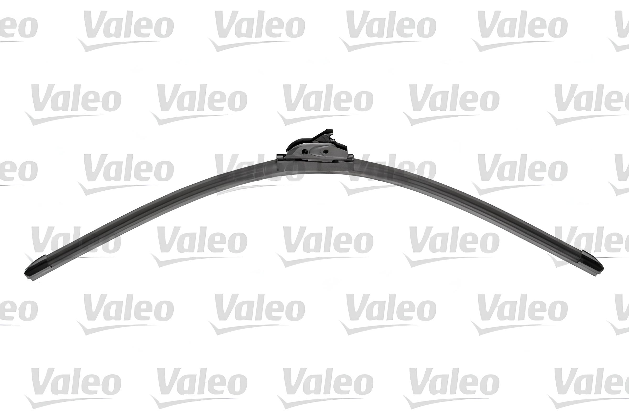 

Щетка стеклоочистителя Valeo 575790 бескаркасная 700мм