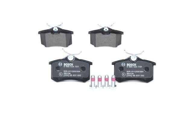

Комплект тормозных колодок BOSCH 0986424751