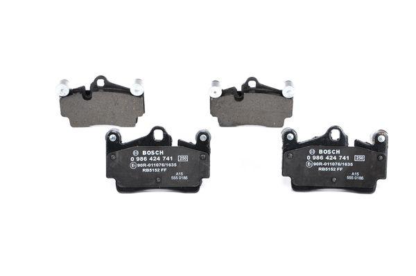 

Комплект тормозных колодок BOSCH 0986424741
