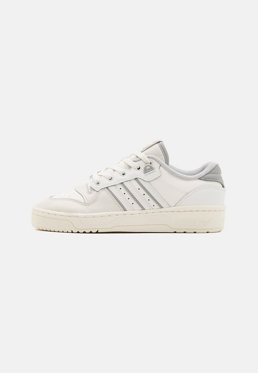 

Кеды женские Adidas AD111A2H7 белые 41 1/3 EU, Белый, AD111A2H7
