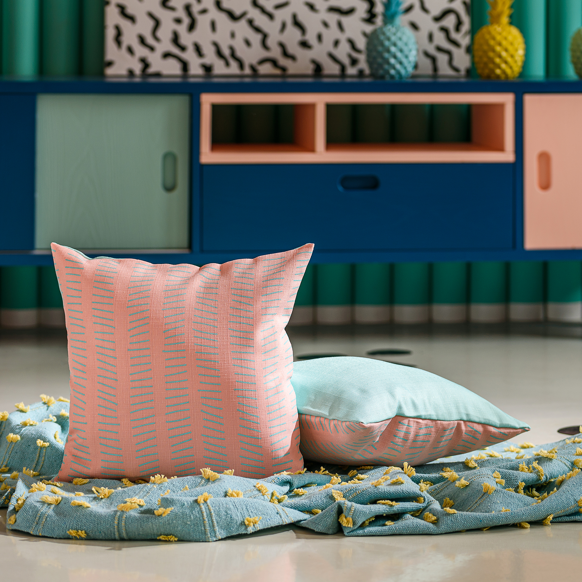 Декоративная наволочка Moroshka двусторонняя розовая, голубая 40х40 см MCNY