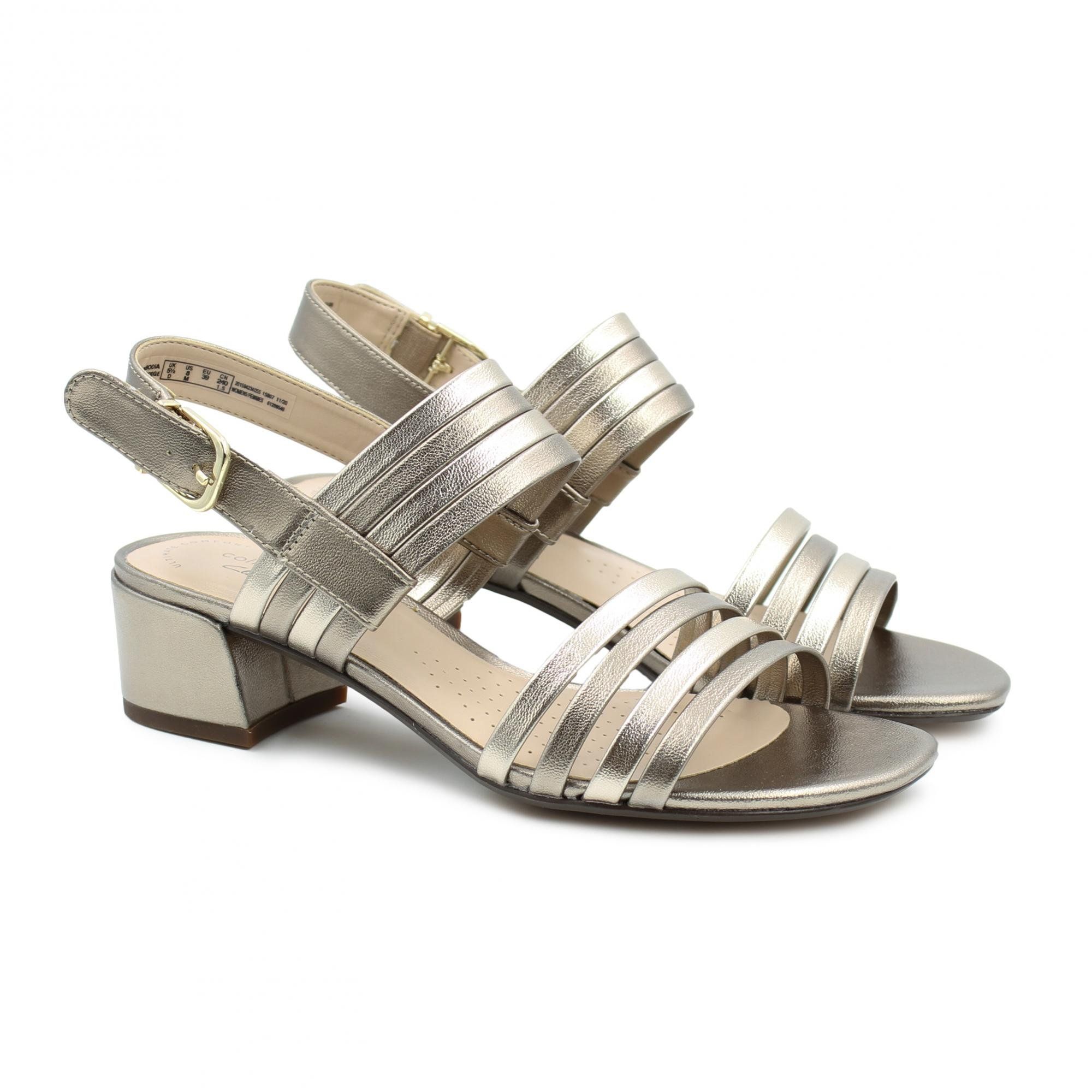 

Босоножки женские Clarks Caroleigh Bess 26159423 серебристые 38 EU, Caroleigh Bess 26159423