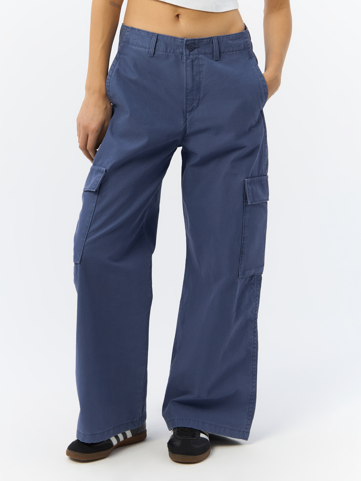 

Джинсы женские Levi's A6077 голубые 28-30, Голубой, Baggy Cargo Pants