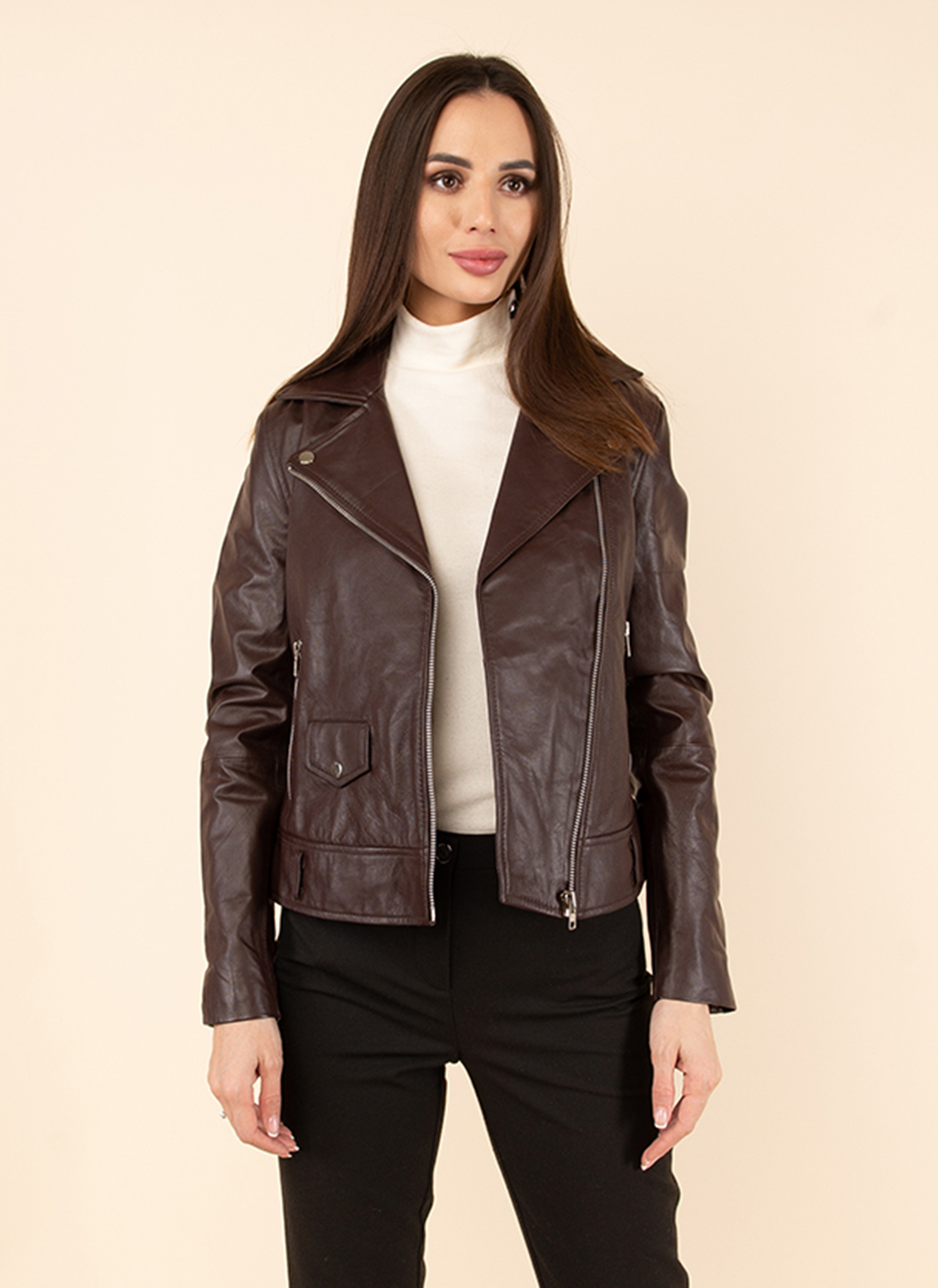 Кожаная куртка женская Каляев 1594281 коричневая 50 RU