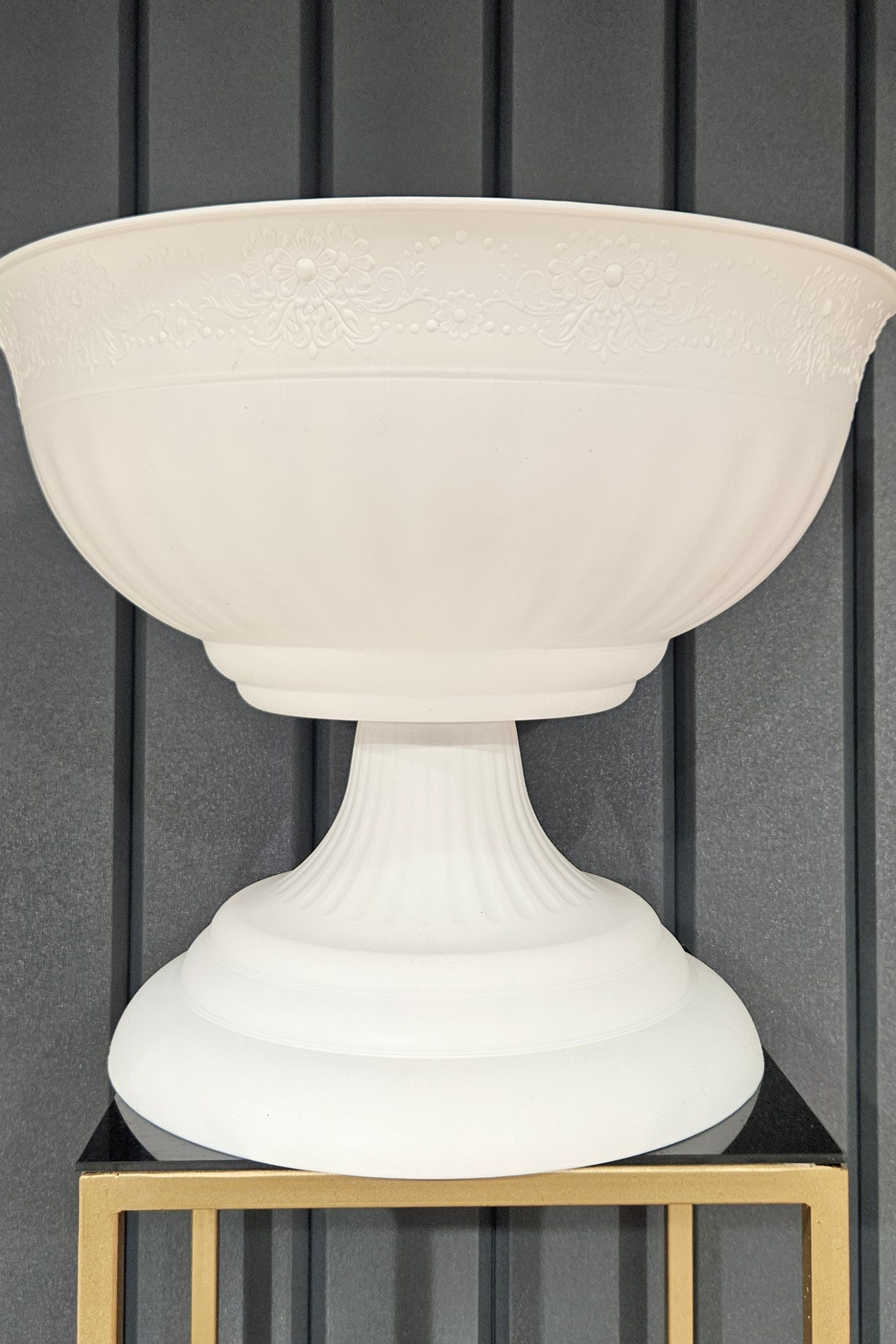 Вазон уличный Венеция Белый 17 л ArAs Flowers, 1 шт.