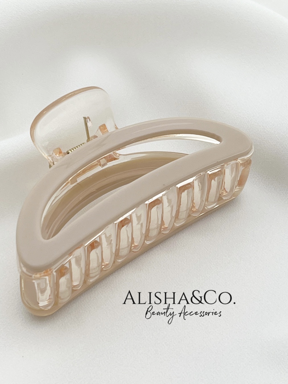 

Заколка-краб женская Alisha&Co. Style Base бежевая, 1 шт, Бежевый, Style Base