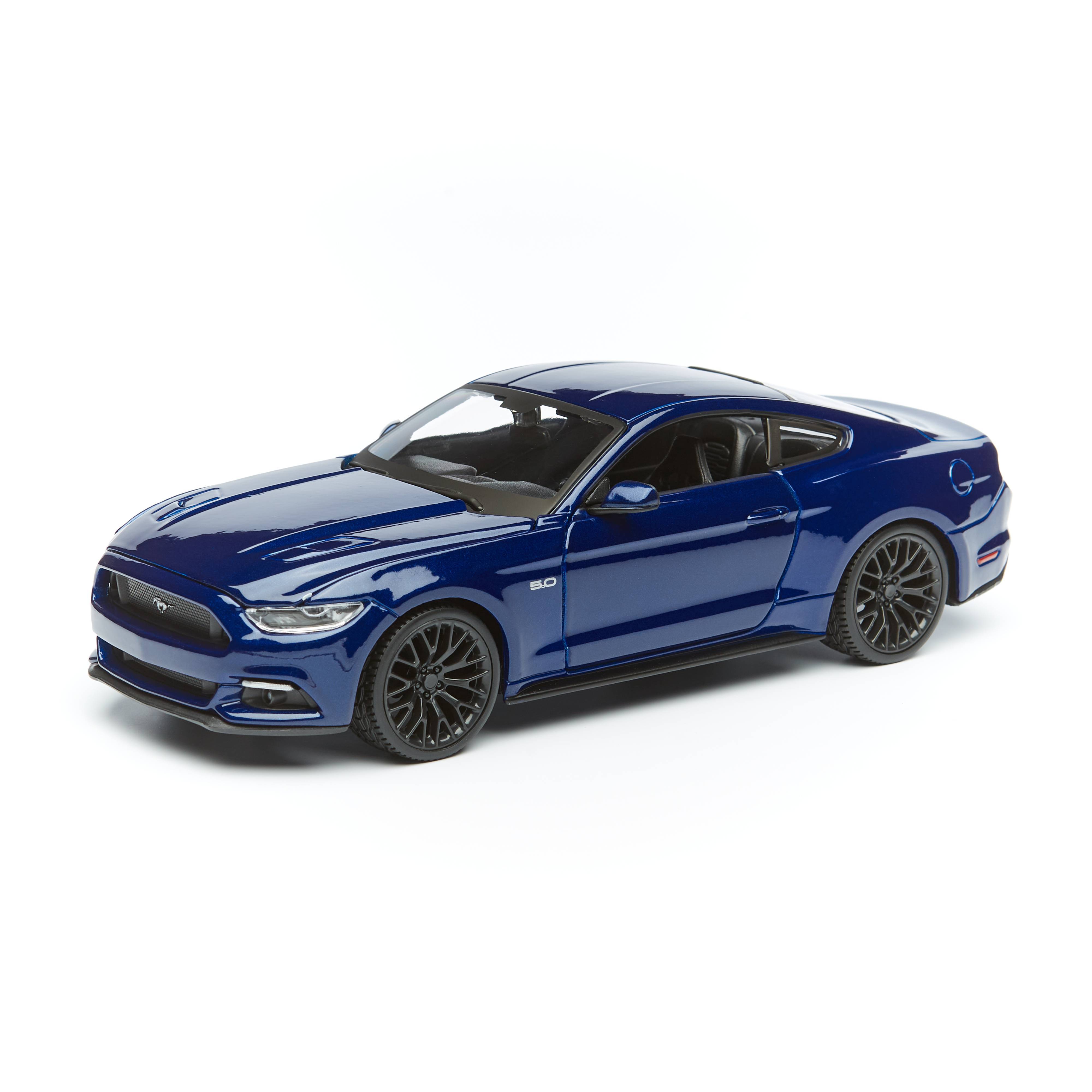 

Игрушечная машинка SP(B) 2015 Ford Mustang GT 1:24, синий 31508/1