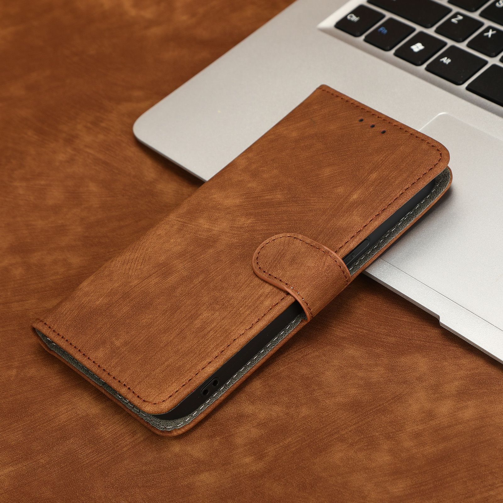 

Чехол-книжка MyPads для Tecno Spark 10 из кожи