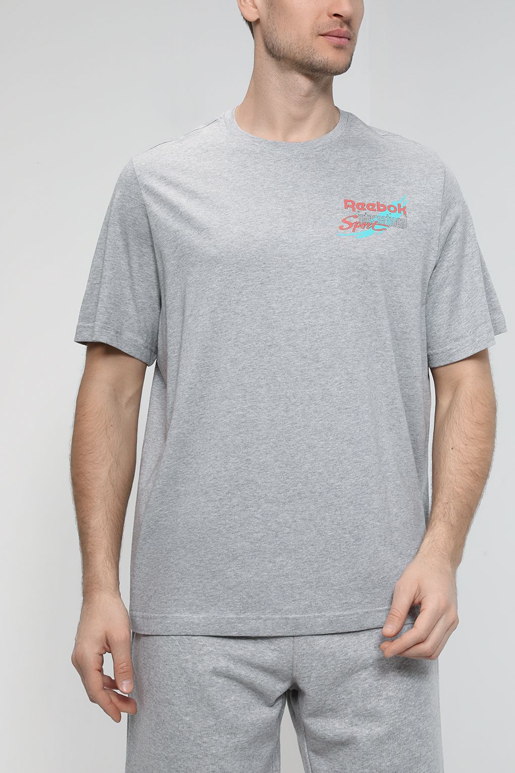 

Футболка мужская Reebok HM6246 серая L, Серый, HM6246