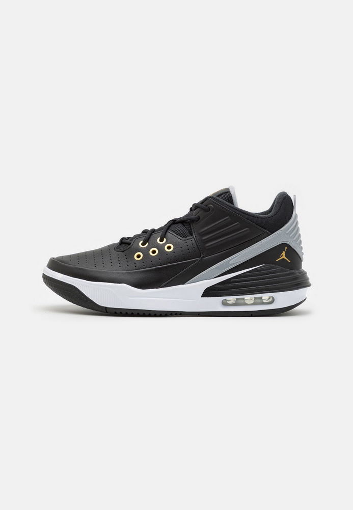 

Кроссовки мужские Jordan JOC12N02D черные 45 EU, Черный, JOC12N02D
