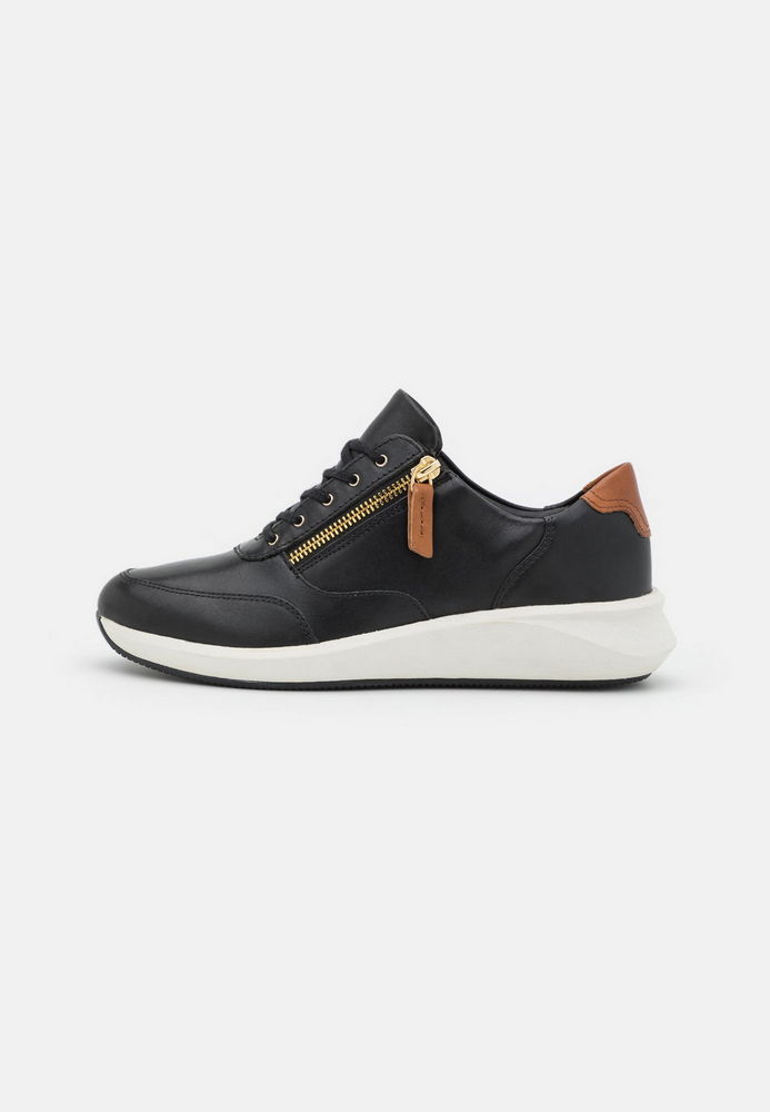 

Кроссовки мужские Clarks CL111A0Y1 черные 42 EU, Черный, CL111A0Y1