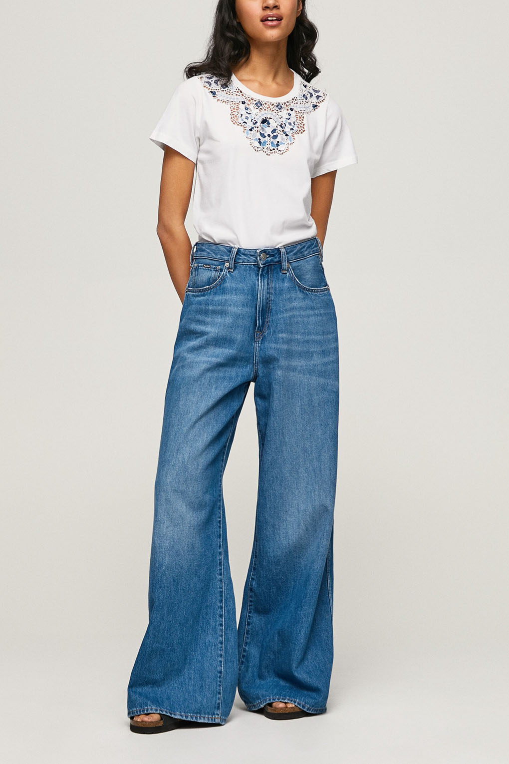 

Футболка женская Pepe Jeans London PL505428 белая XS, Белый, PL505428