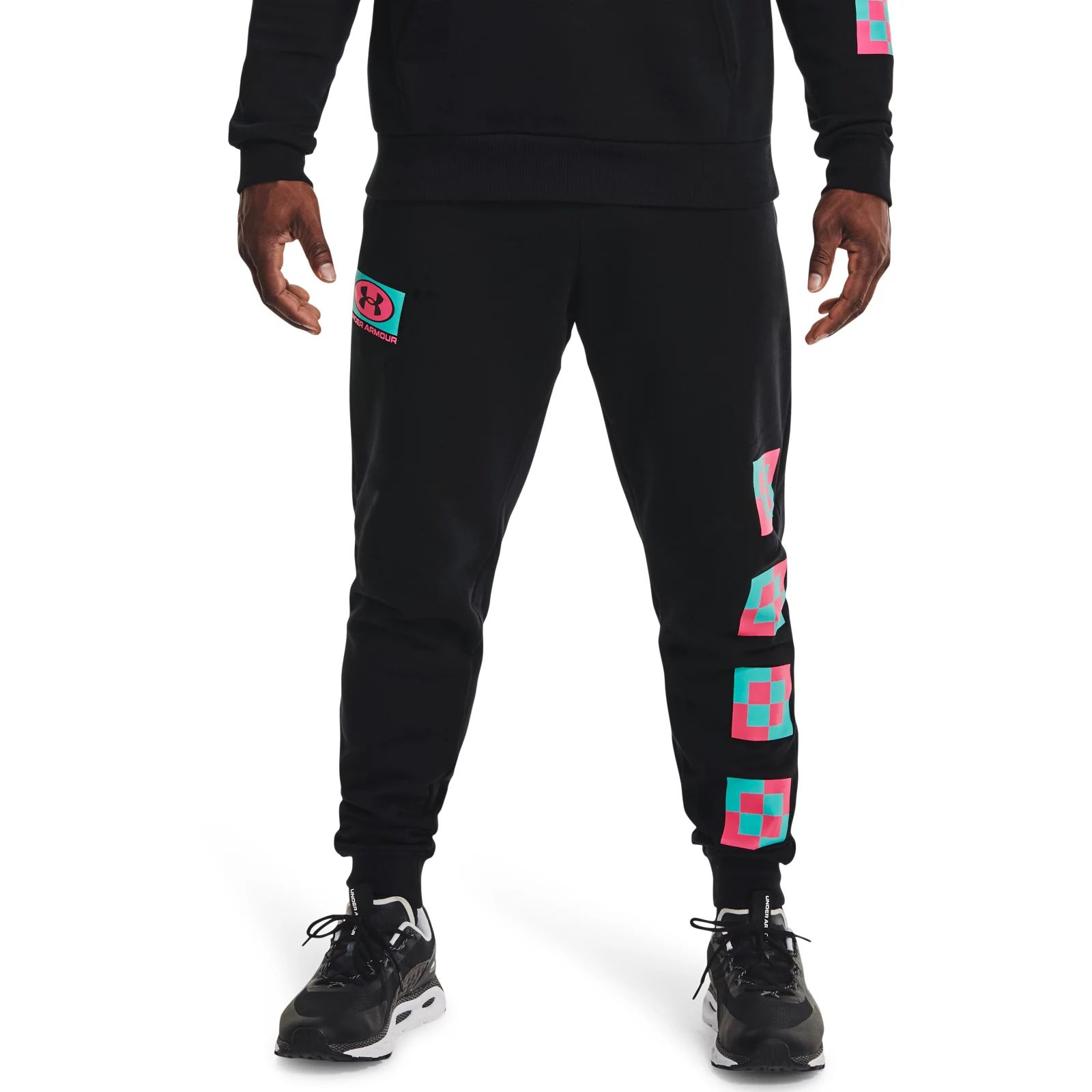 

Спортивные брюки мужские Under Armour 1366437-001 черные XL, 1366437-001