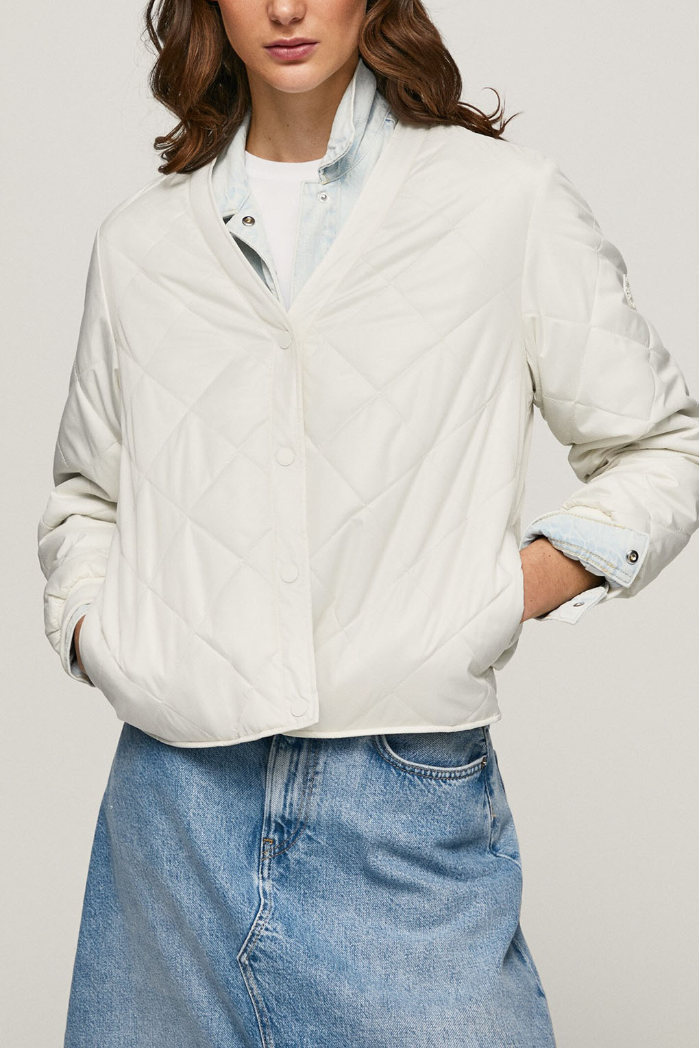 Кожаная куртка женская Pepe Jeans London PL402172 белая M