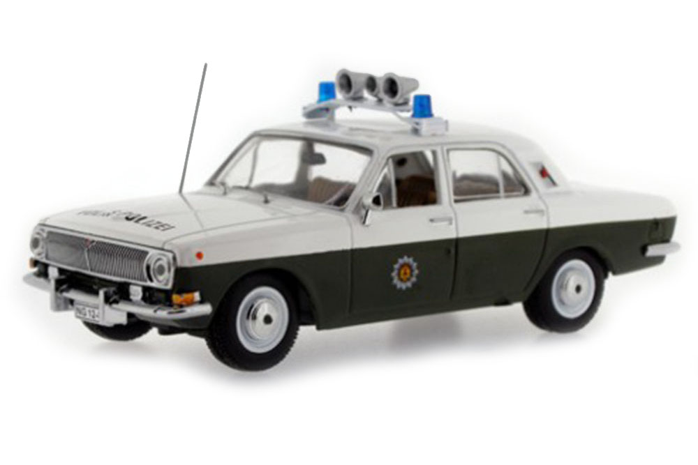 

Модель коллекционная IST MODELS Горький 24 полиция гдр, Белый