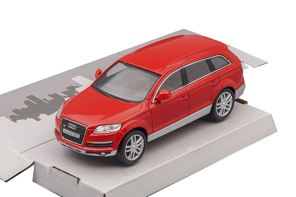 Модель коллекционная CARARAMA Audi Q7 2007 red / ауди КЬЮ-7 красный