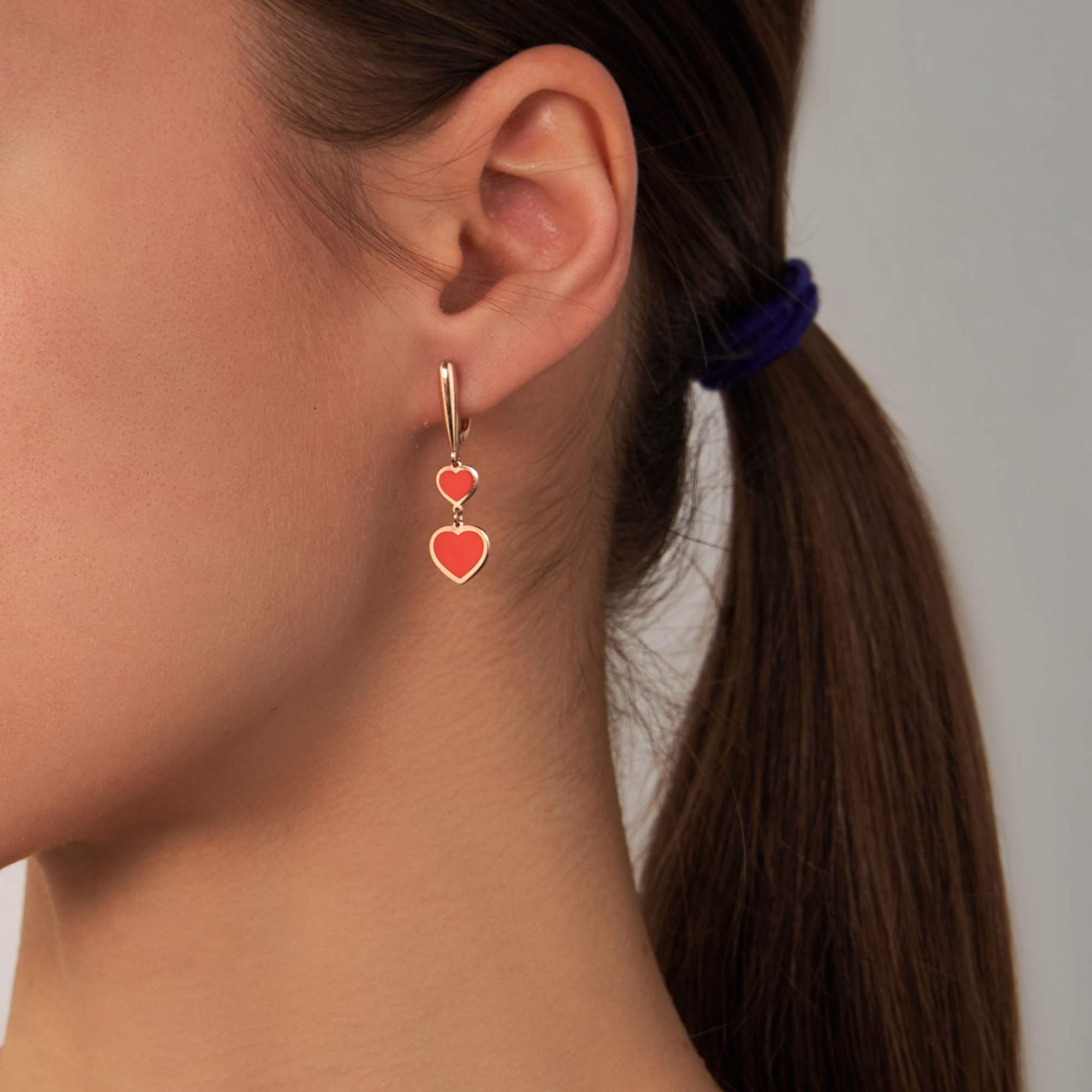 

Серьги из серебра ЮВЕЛИР КАРАТ 2028490/9ПКГ, эмаль, 2028490/9ПКГ