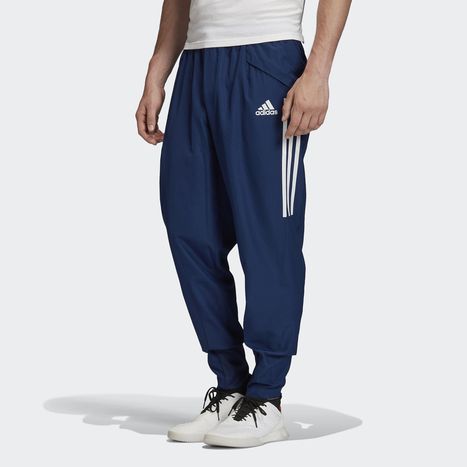 фото Спортивные брюки мужские adidas ed9238 синие xs
