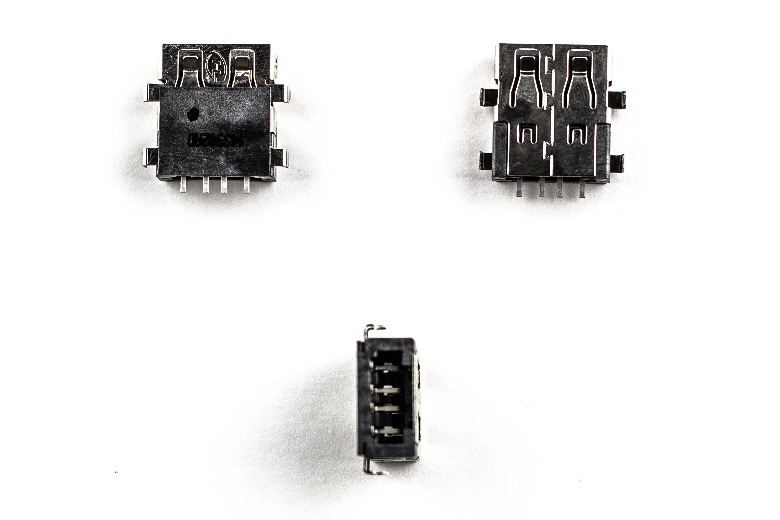 

Разъем USB 152