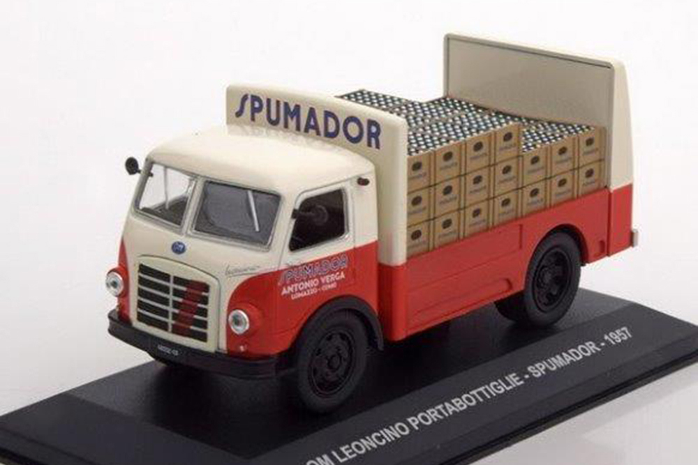 

Модель коллекционная ALTAYA Om leoncino portabottiglie spumador 1957 red/white, Белый