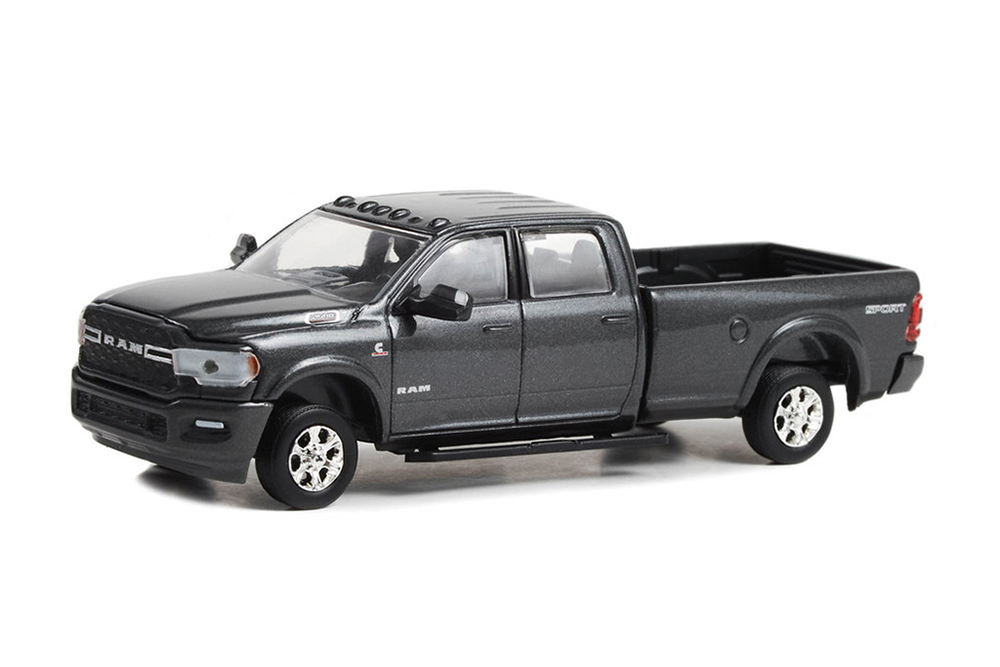 

Модель коллекционная GREENLIGHT Ram 2500 big horn sport 4X4 2022 granite crystal metallic, Черный