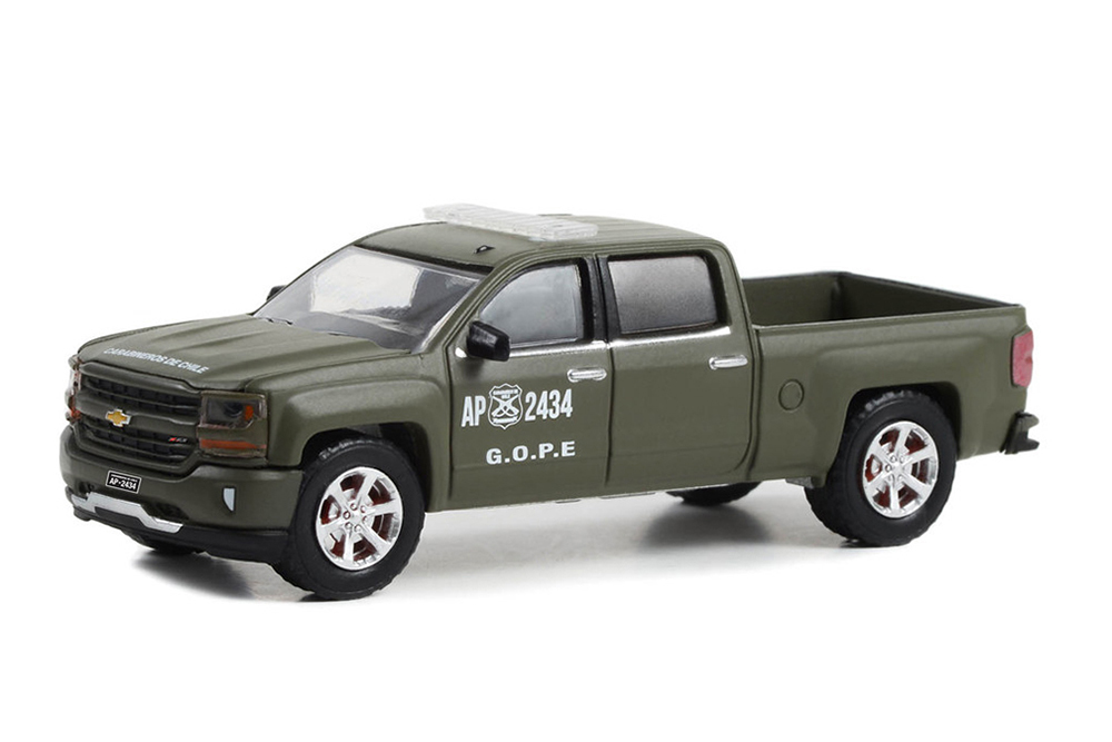 

Chevrolet silverado Z71 police carabineros de chile-grupo operaciones policiales especiale, Хаки