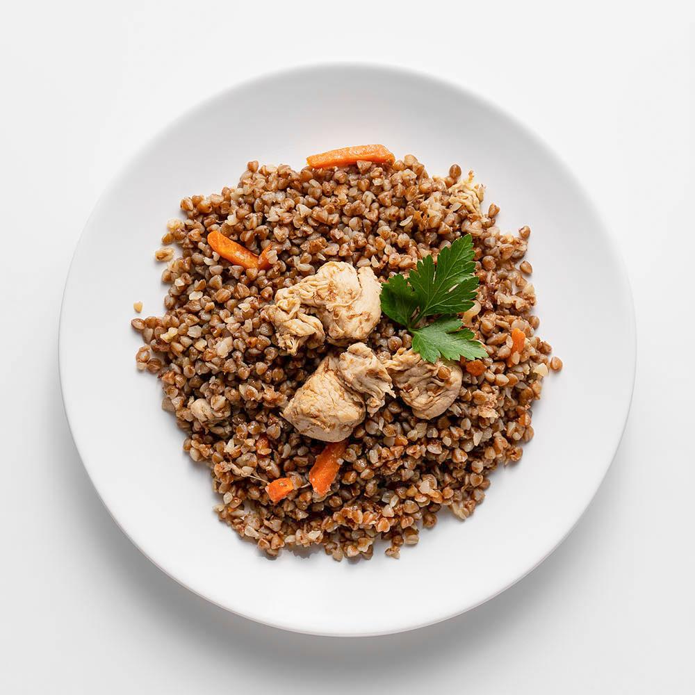 

Курица Белая ферма томленая, с гречкой, 250 г