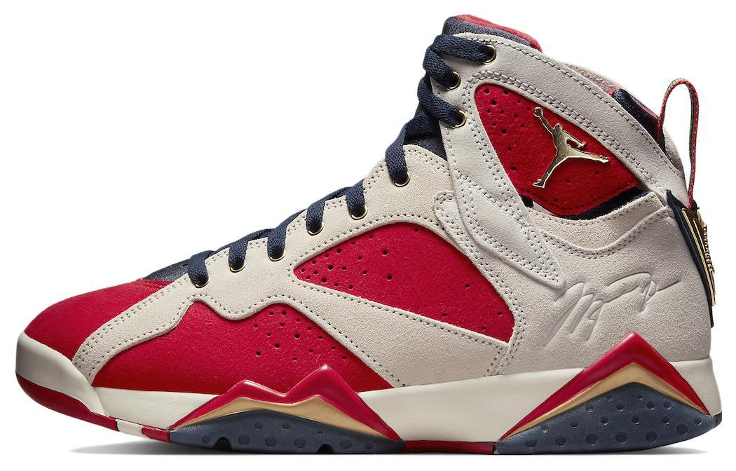 

Кроссовки унисекс Jordan trophy room x Air Jordan 7 7 разноцветные 44.5 EU, Разноцветный, trophy room x Air Jordan 7 7