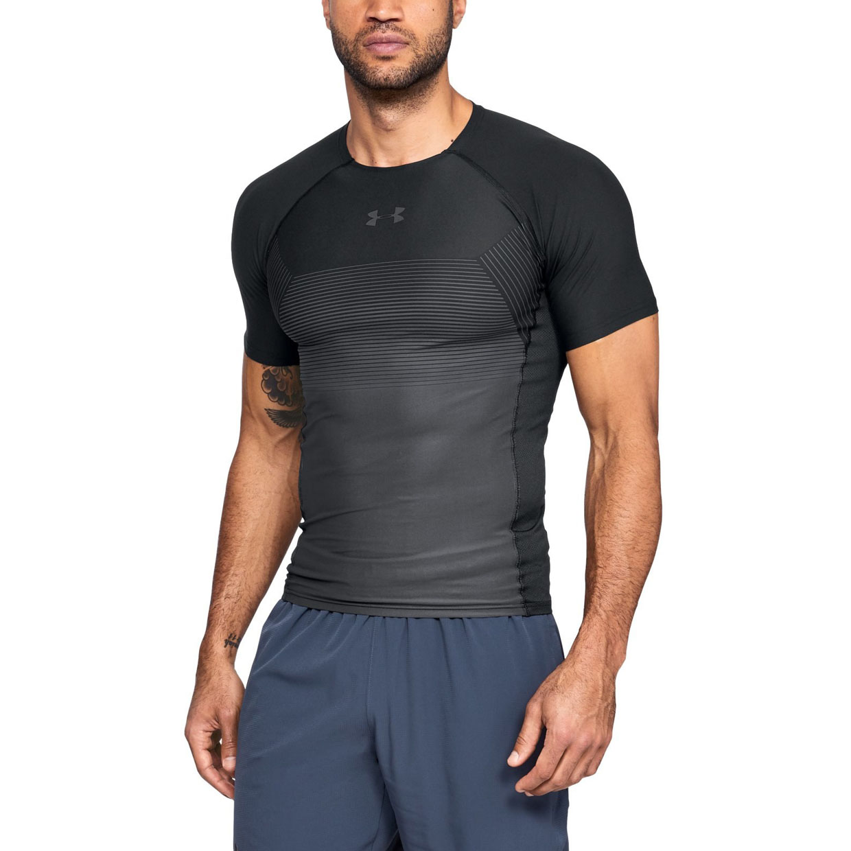 

Футболка мужская Under Armour 1320194-001 черная MD, 1320194-001