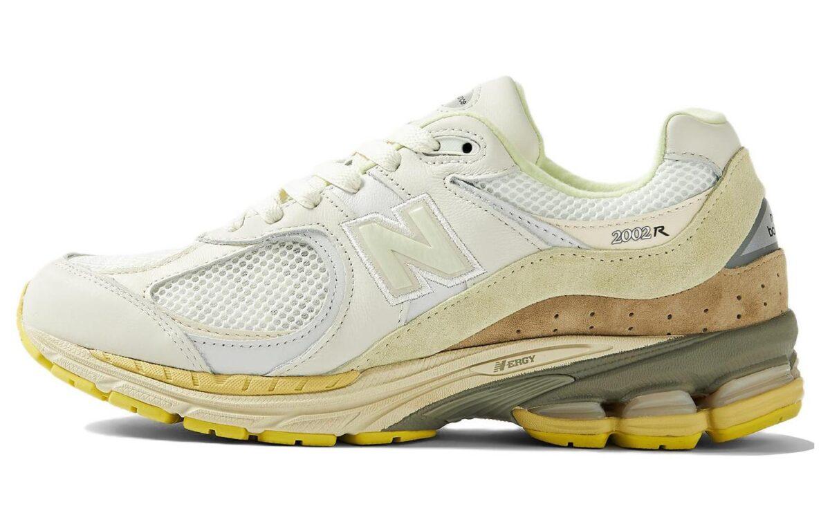 

Кроссовки унисекс New Balance AURALEE NB 2002R белые 44 EU, Белый, AURALEE x New Balance NB 2002R