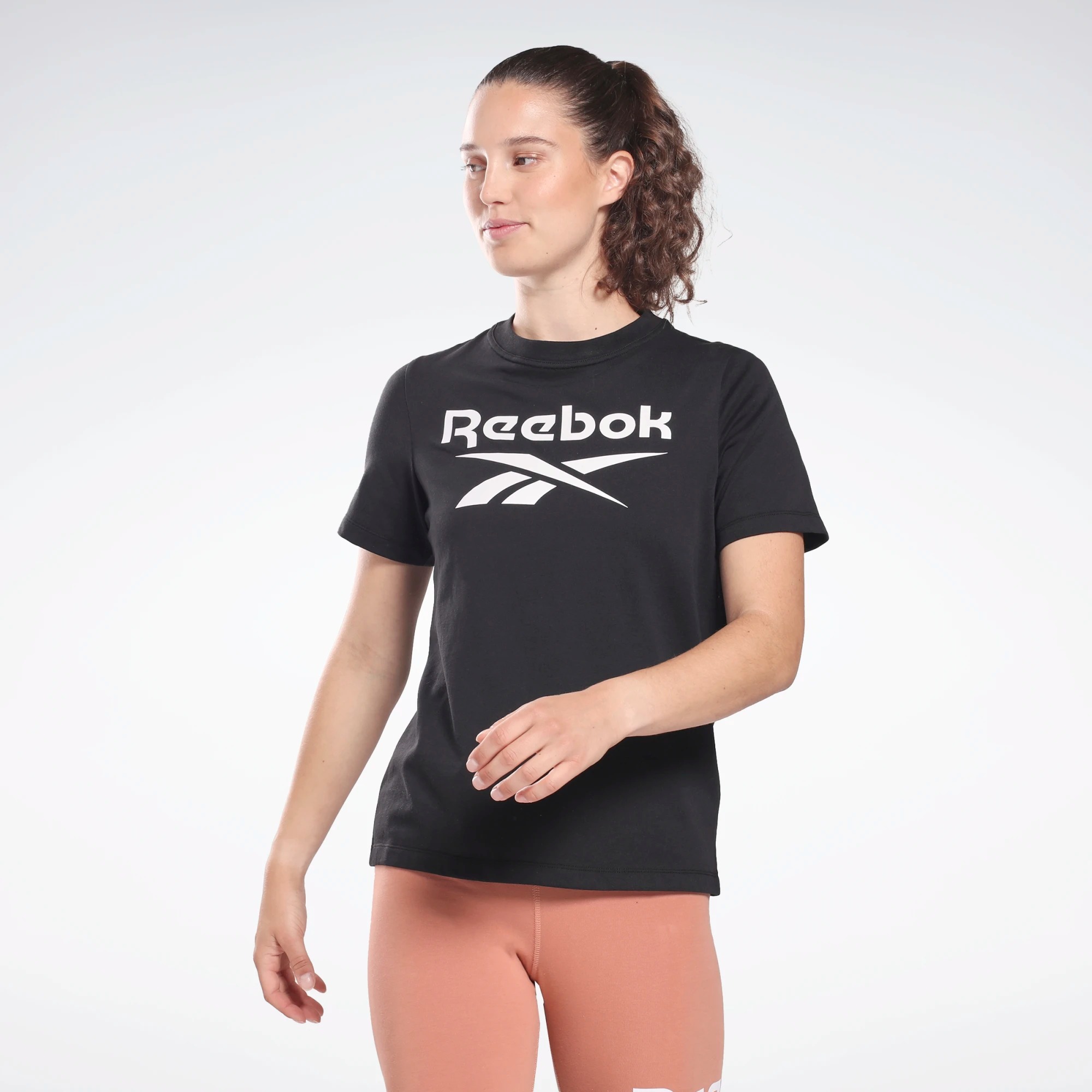 

Футболка женская Reebok HB2271 черная XL, Черный, HB2271
