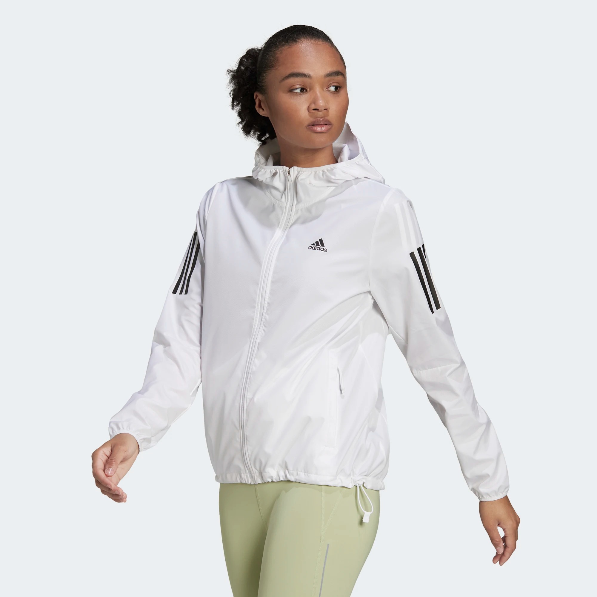 

Ветровка женская Adidas HB9369 белая S, HB9369