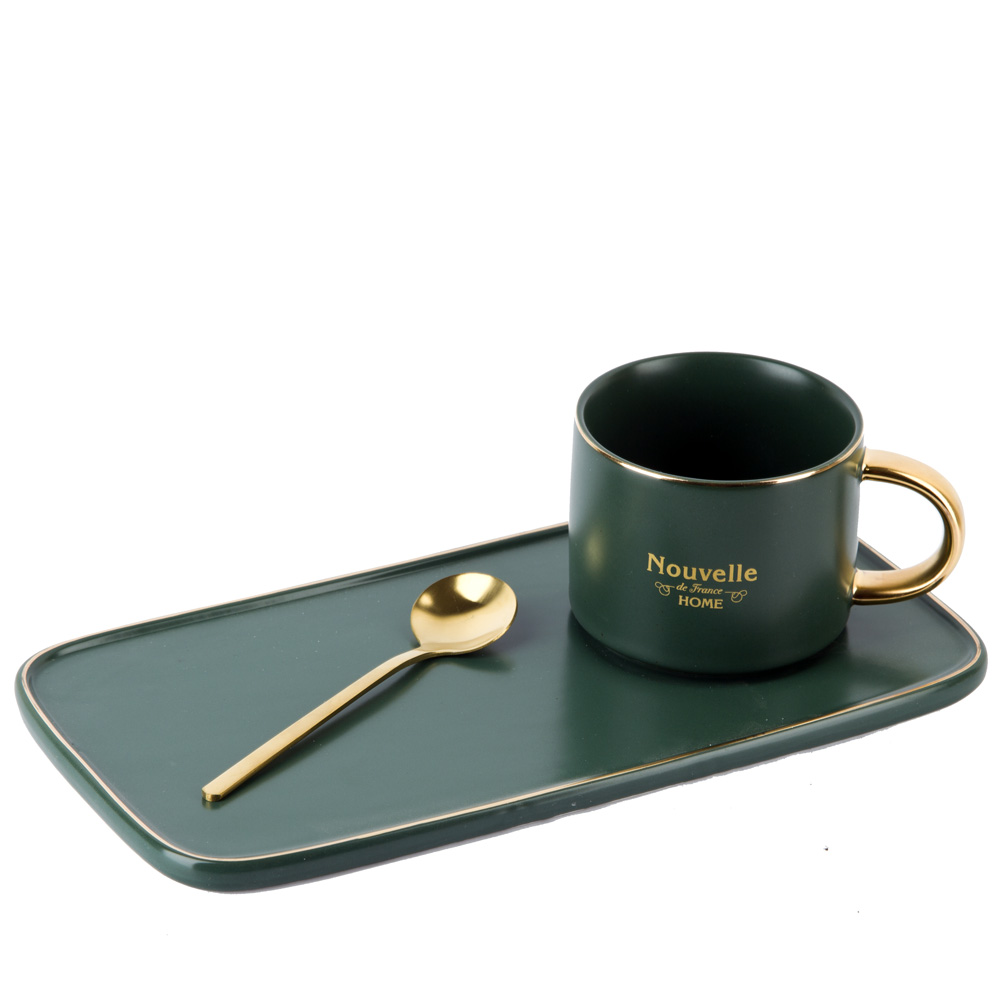 

Чашка с блюдцем и ложкой Coffee set (зеленая) v=200 мл KENG-1060063-2