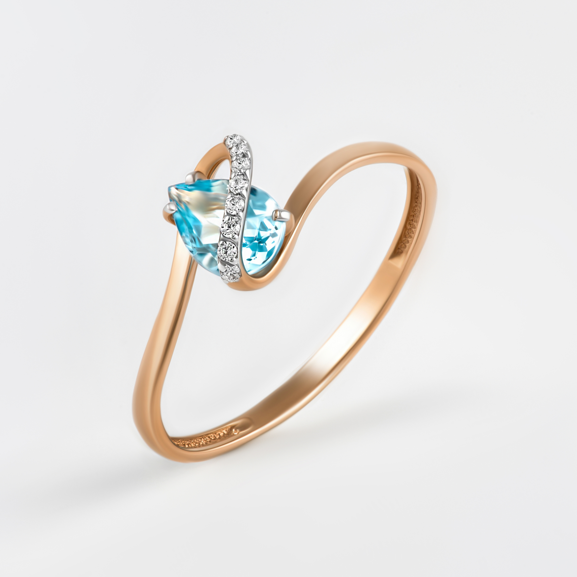 

Кольцо из красного золота с топазом/фианитом р. 16 НАШЕ ЗОЛОТО ЮПК13410598тс, ЮПК13410598тс