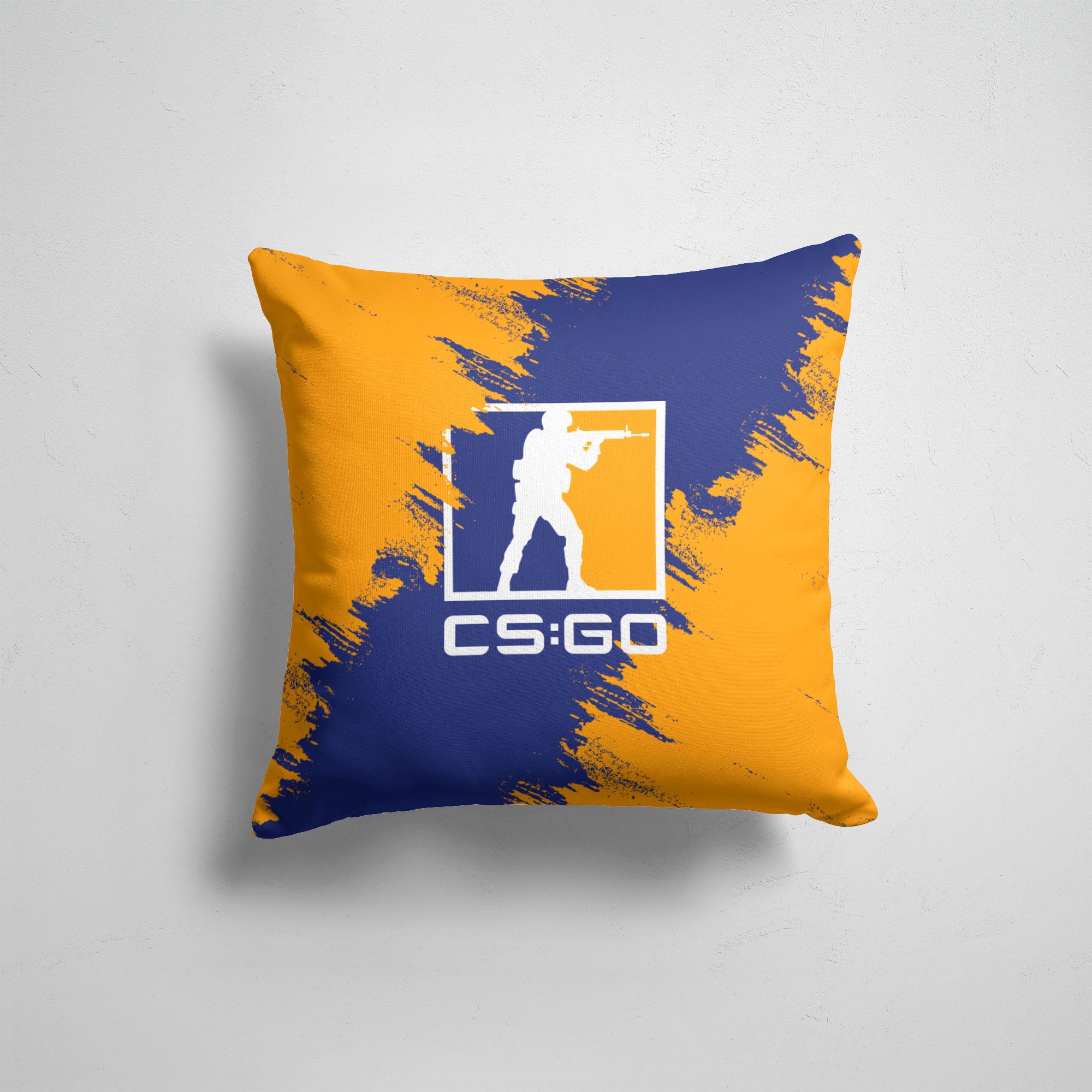 

Подушка декоративная 45х45см Геймерам Counter Strike CS GO, Разноцветный