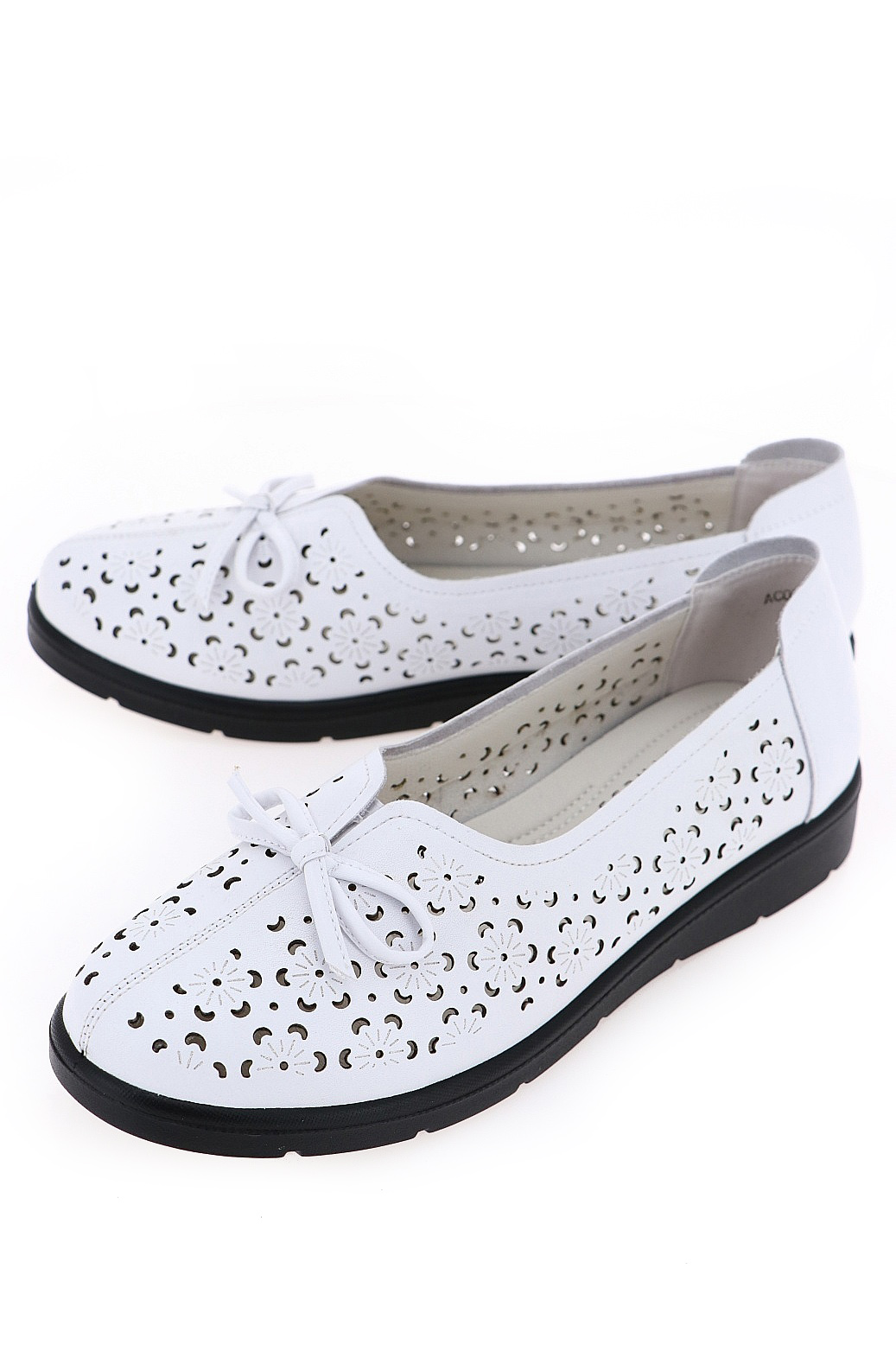 Туфли женские Baden AC054-022 белые 41 RU
