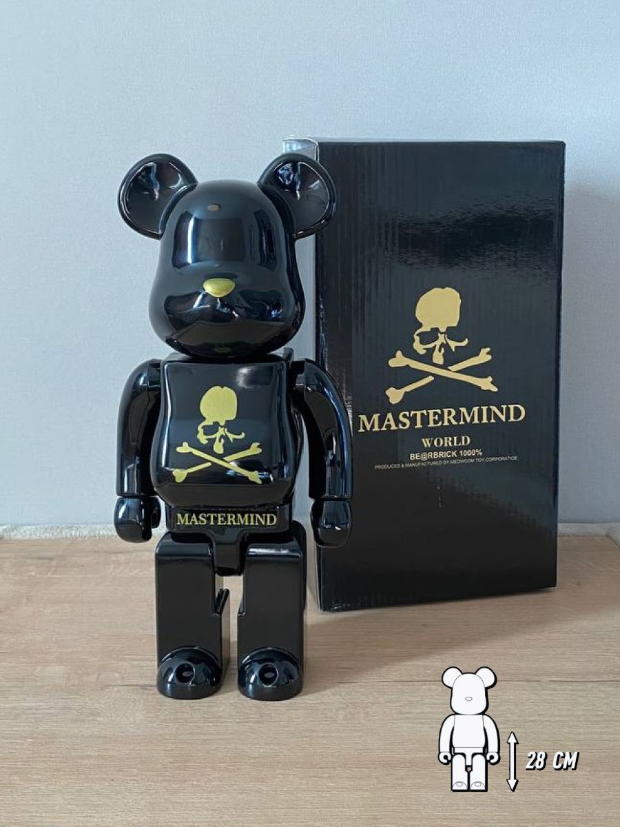 Фигурка Bearbrick Mastermind World 28 см