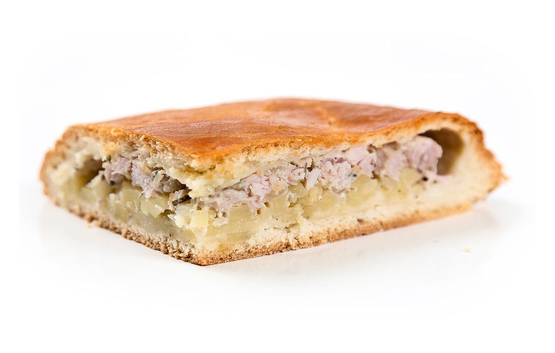 

Пирог дрожжевой с курицей замороженный