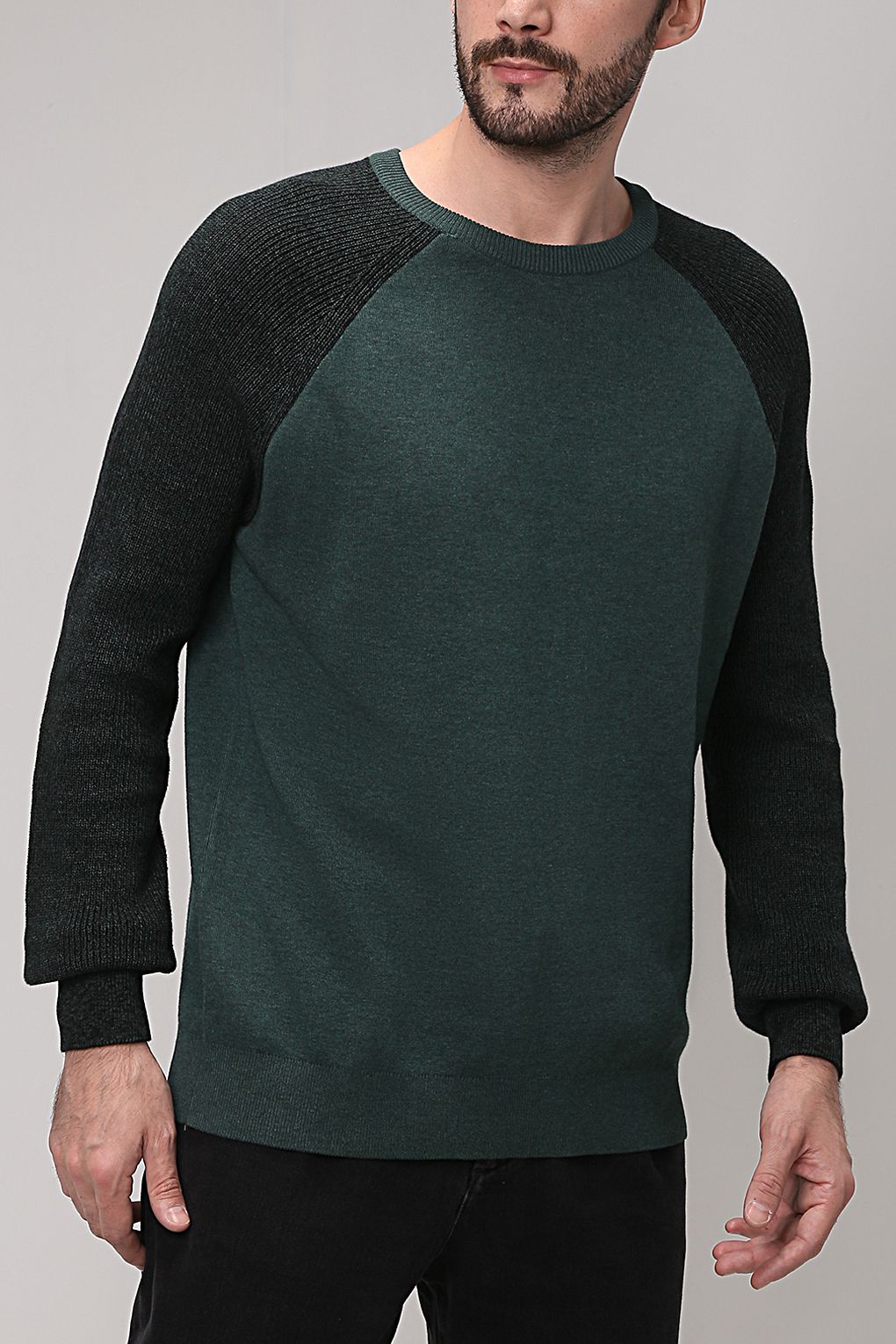 

Джемпер мужской Esprit Edc 021EE1F302 синий S, 021EE1F302