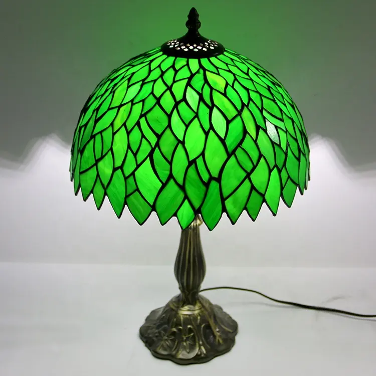 

Лампа настольная Витражная Листья vitraj-lampa-listya-green с абажуром, Витраж Тиффани