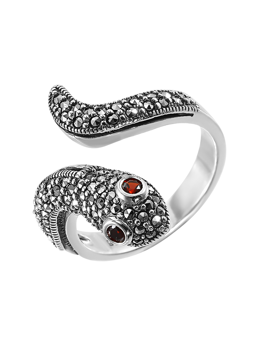 Кольцо из серебра р. 19 Марказит HR805, марказит/гранат