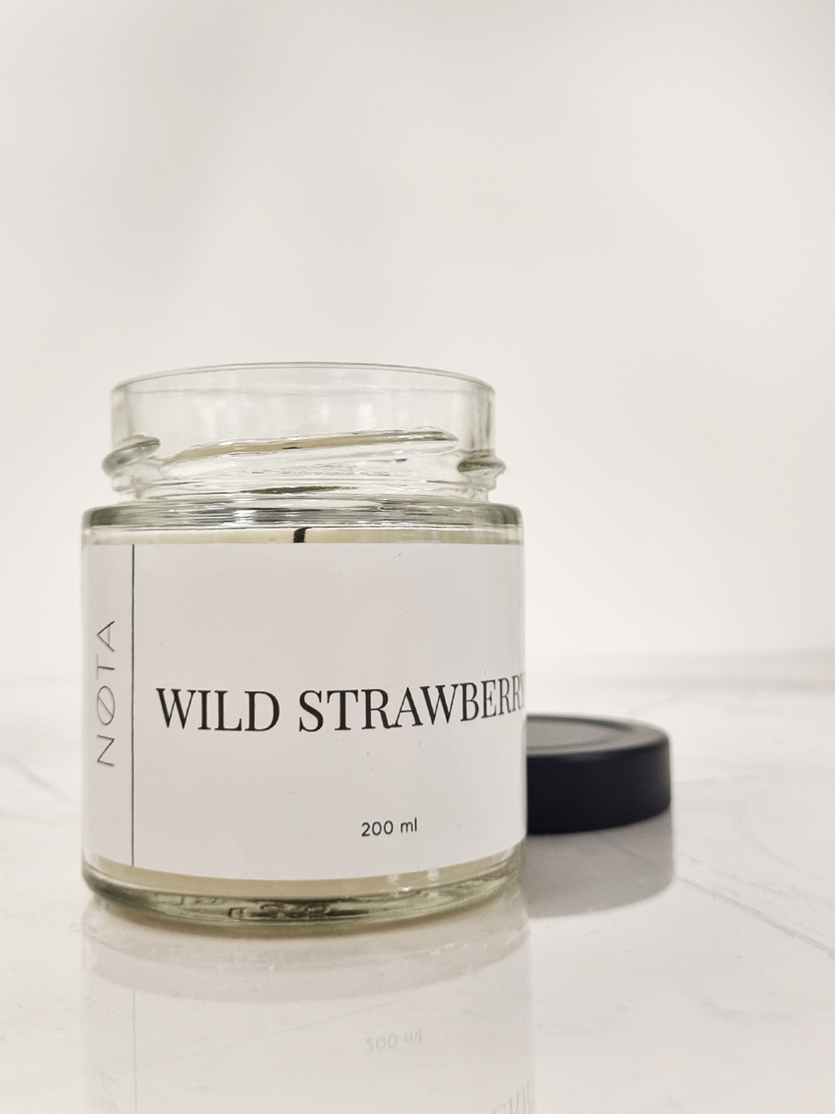 

Свеча ароматическая в банке Nota Wild strawberry, 200 мл, Свеча ароматическая
