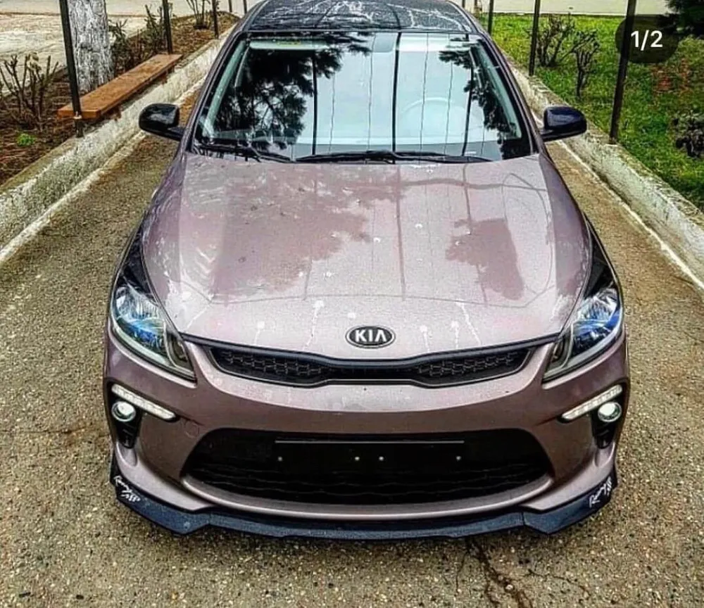 

Решетка радиатора для Kia Rio 4 антихром 2017-2020 / bsmteam/ Без покраски / 1 шт