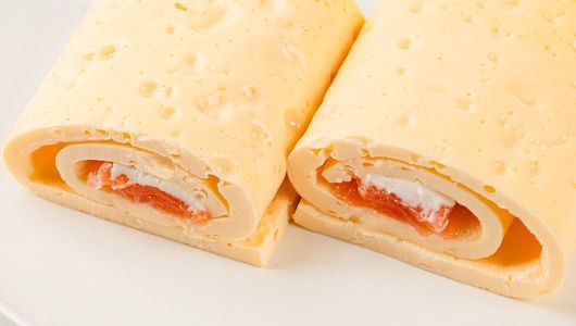 

Омлет-ролл ВкусВилл с копченой форелью и сливочным соусом 180 г