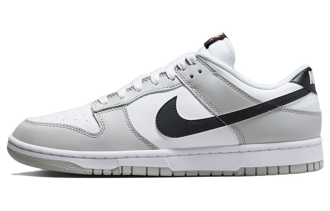 

Кеды унисекс Nike Dunk Low Retro SE Scratch Off Coin Jackpot белые 45 EU, Белый, Dunk Low Retro SE Scratch Off Coin Jackpot