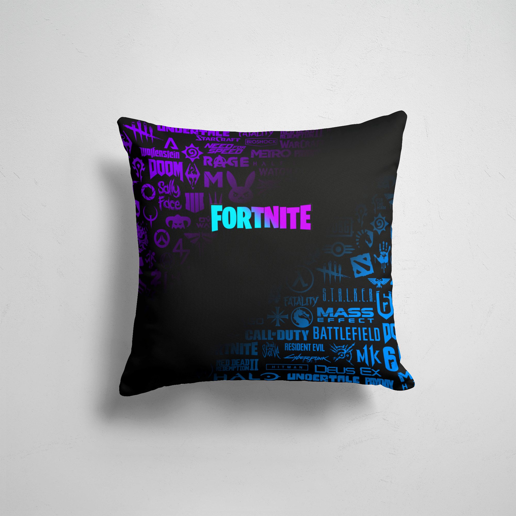 

Подушка декоративная 45х45см Геймерам Fortnite, Разноцветный