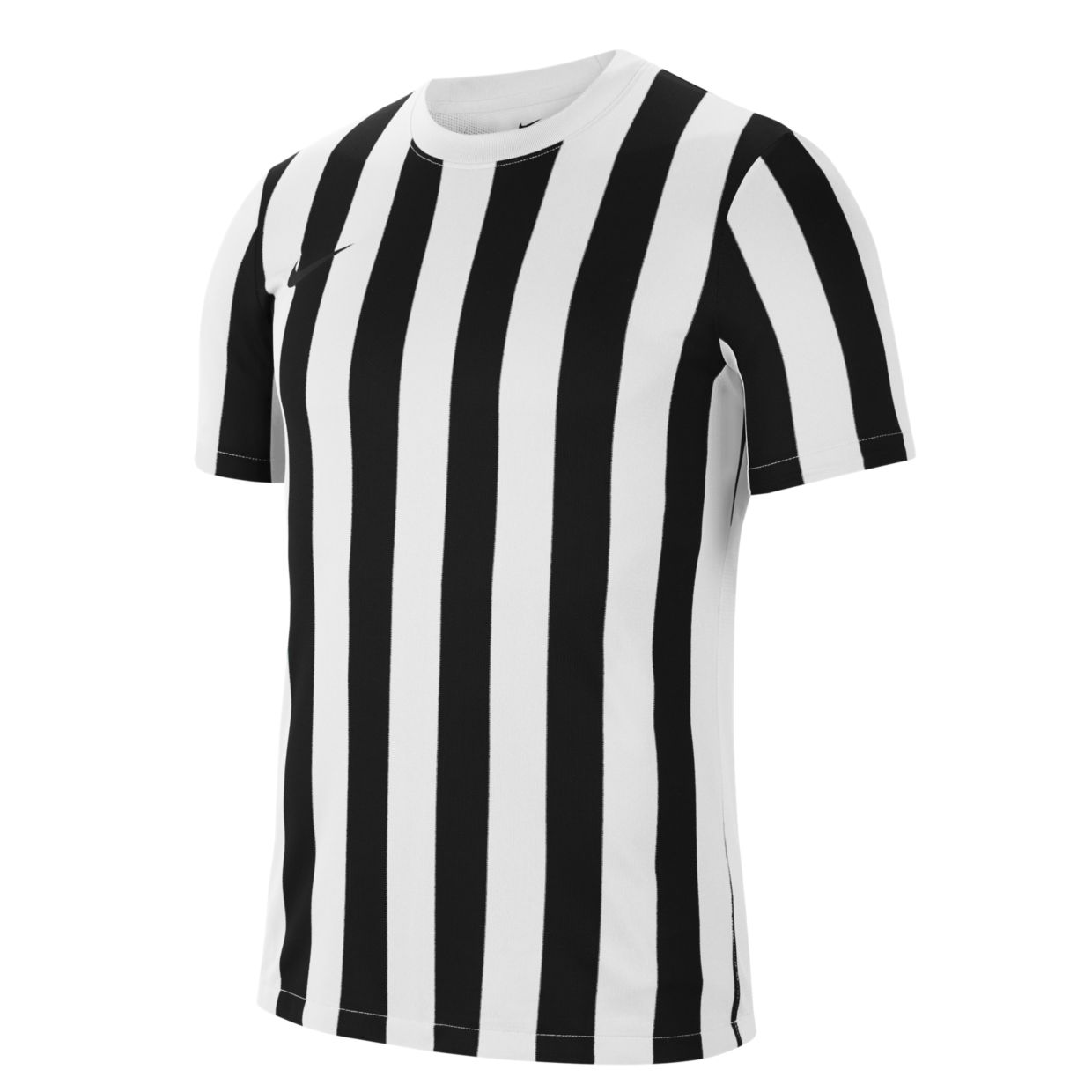 

Футболка мужская Nike CW3813-100 черная M, CW3813-100